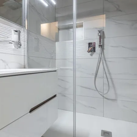 Lupetta 3 Milano